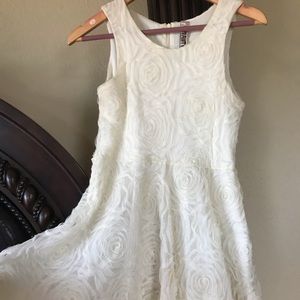 Beautiful White Floral Dress